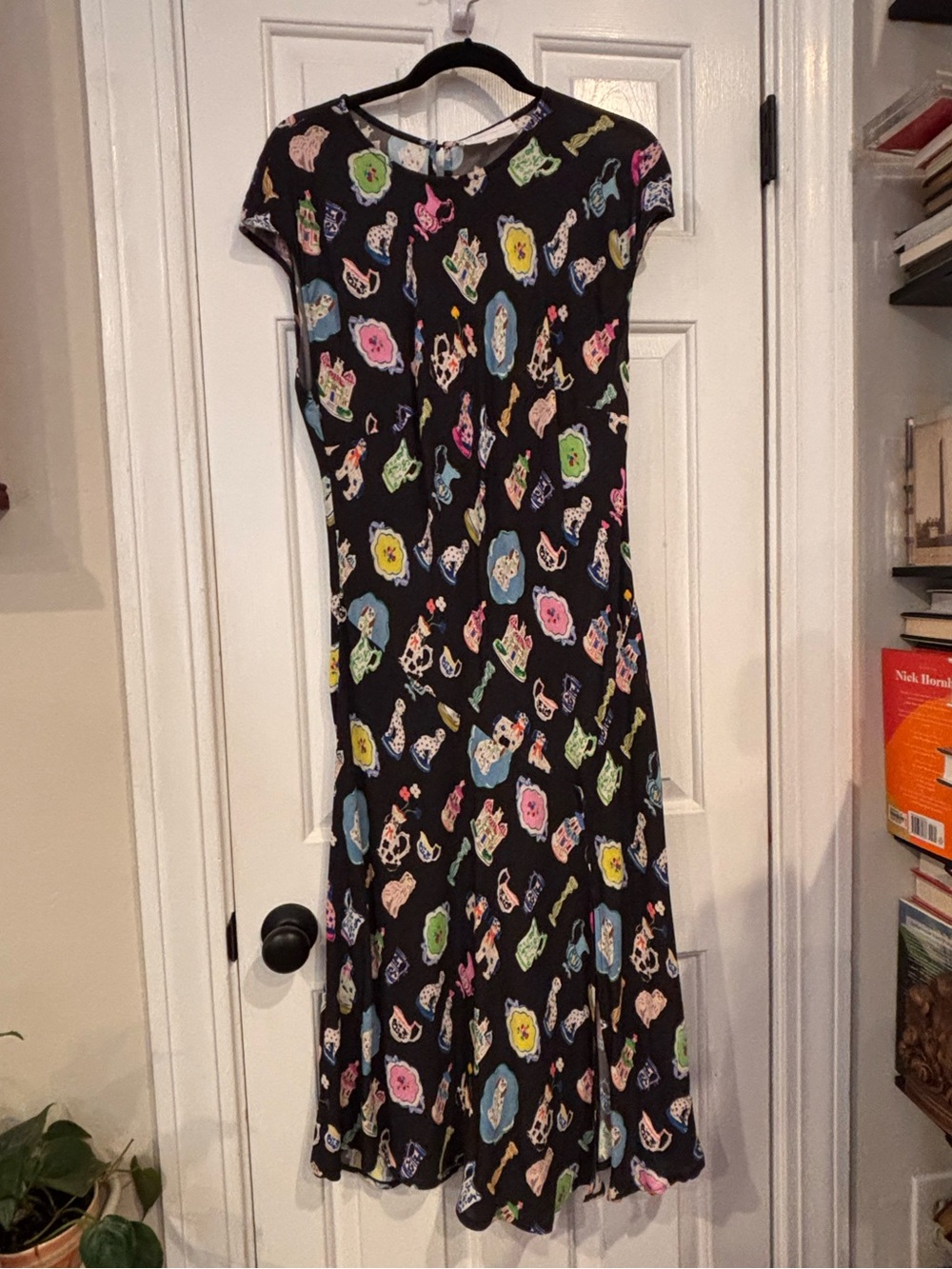 Corey Lynn Carter Black Print Short-Sleeve Midi Dress - Size L
